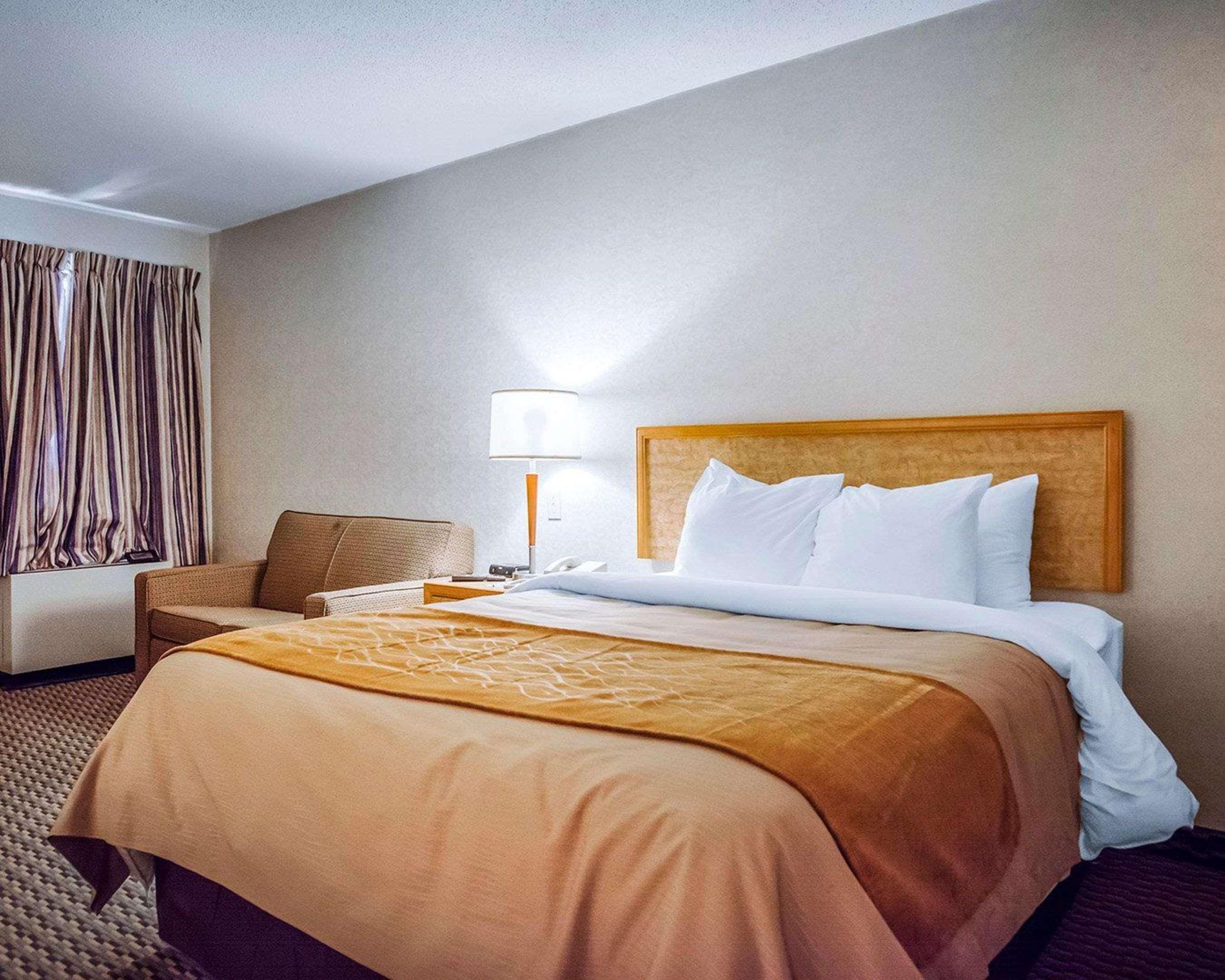 Rodeway Inn Сейнт Джон Екстериор снимка