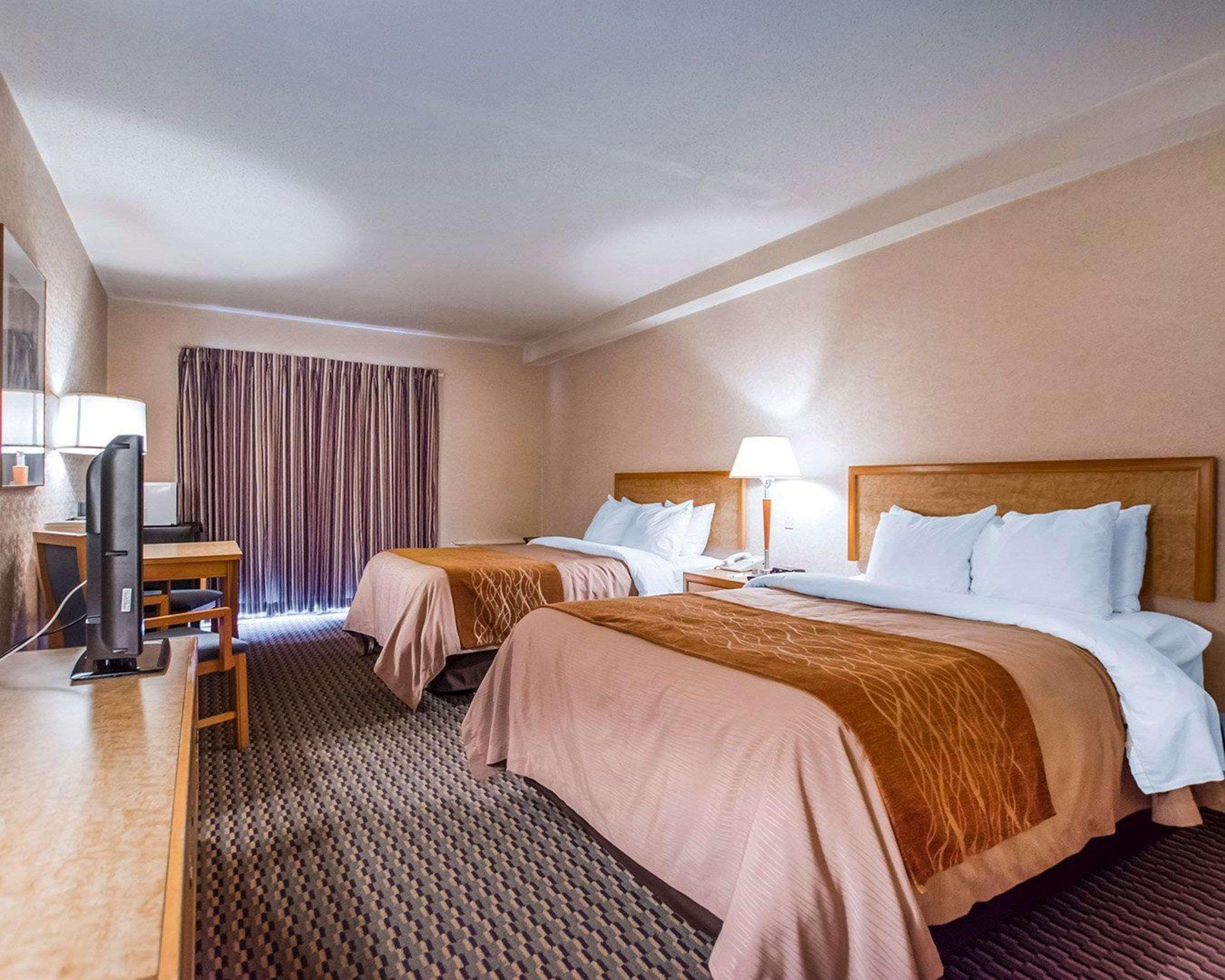 Rodeway Inn Сейнт Джон Екстериор снимка
