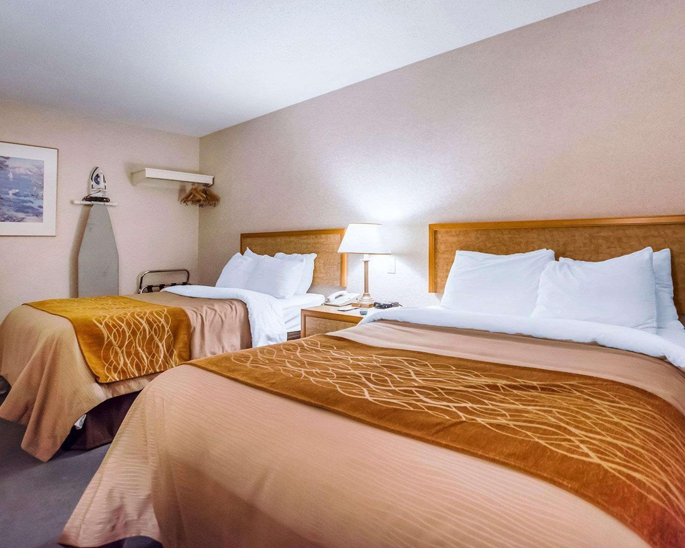 Rodeway Inn Сейнт Джон Екстериор снимка