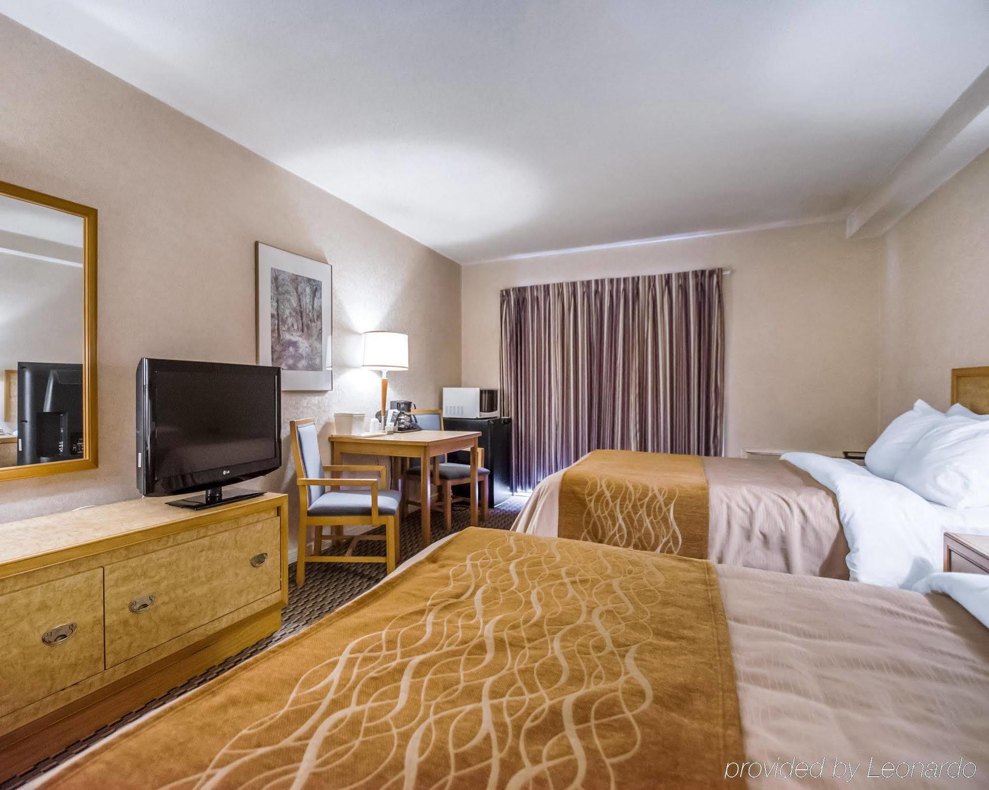 Rodeway Inn Сейнт Джон Екстериор снимка